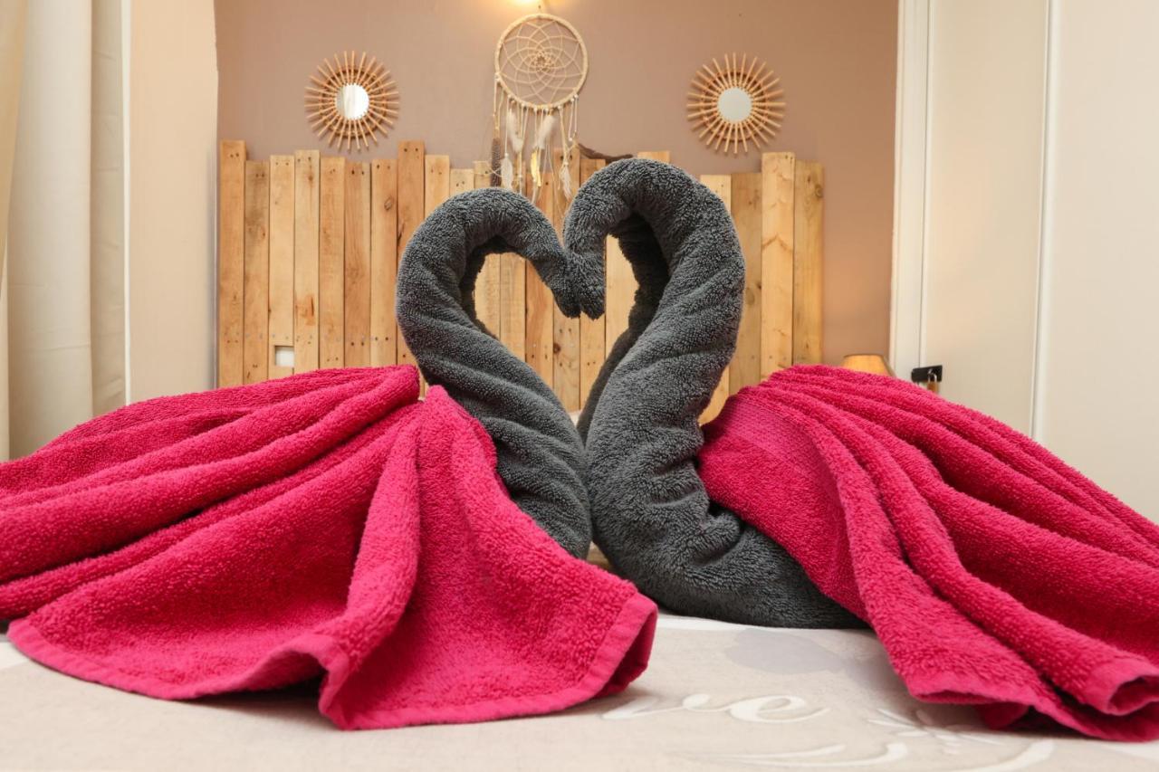 Les Bulles Medievales - Appartement Dedie Au Bien Etre Avec Spa - Netflix Et Wifi - Climatisation カルカソンヌ エクステリア 写真
